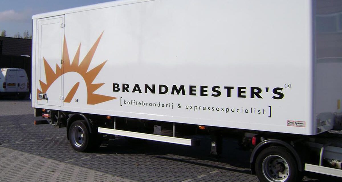 https://akrosigning.nl/wp-content/uploads/2017/12/Autobelettering-A2-1200x640.jpg