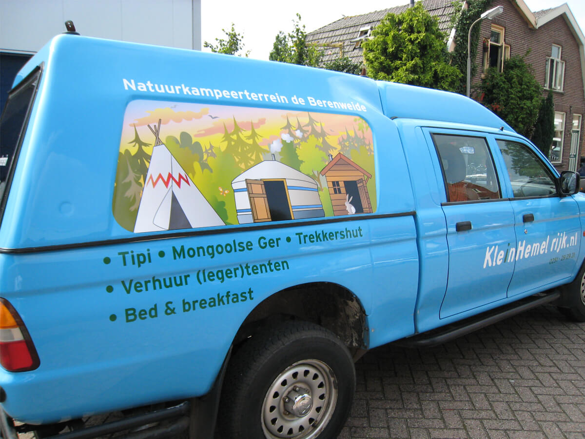 https://akrosigning.nl/wp-content/uploads/2018/01/Autobelettering-A13.jpg
